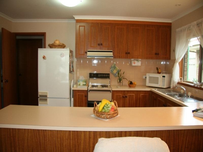 2/18 Etherington Drive, Mildura VIC 3500