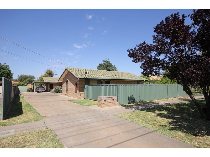 1-3/211 Thirteenth  Street, Mildura VIC 3500