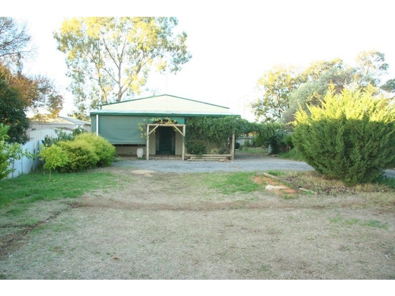 722 Woomera Avenue, Red Cliffs VIC 3496