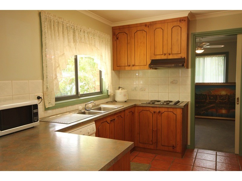 16 Pevensey Grove, Mildura VIC 3500