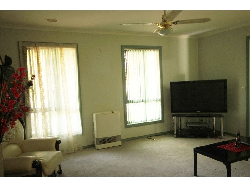 16 Pevensey Grove, Mildura VIC 3500