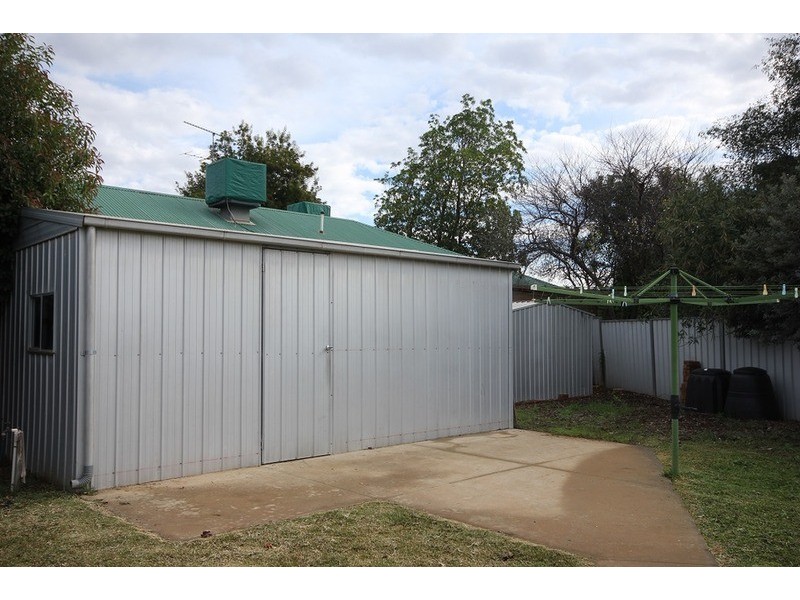 16 Pevensey Grove, Mildura VIC 3500