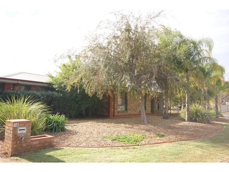 16 Pevensey Grove, Mildura VIC 3500
