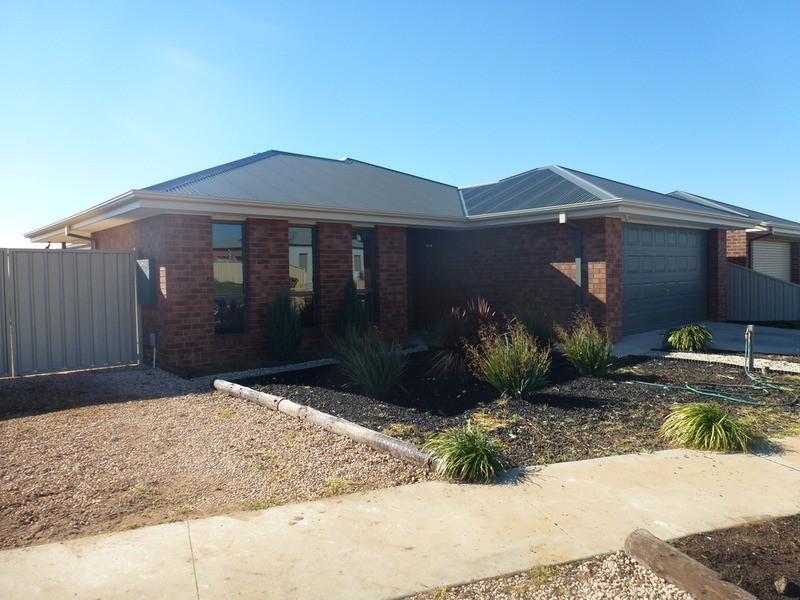 6 Renshinkan Court, Mildura VIC 3500