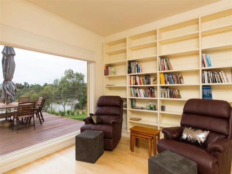 111 Adelaide Street, Gol Gol NSW 2738