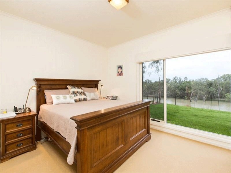 111 Adelaide Street, Gol Gol NSW 2738