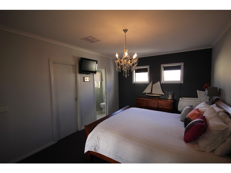 18 Dune Drive, Mildura VIC 3500