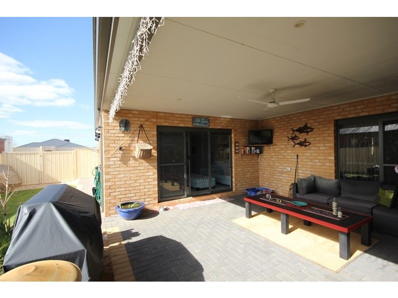 18 Dune Drive, Mildura VIC 3500
