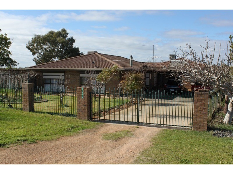 1214 Cowra  Avenue, Irymple VIC 3498
