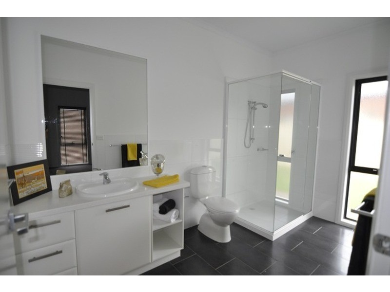 2 Bene Vista Boulevard, Mildura VIC 3500