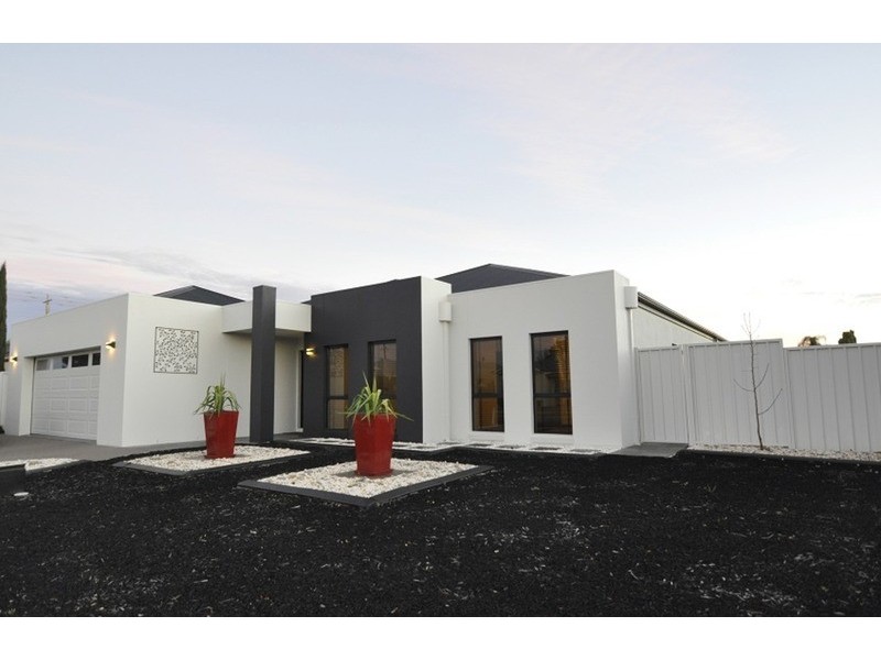 2 Bene Vista Boulevard, Mildura VIC 3500