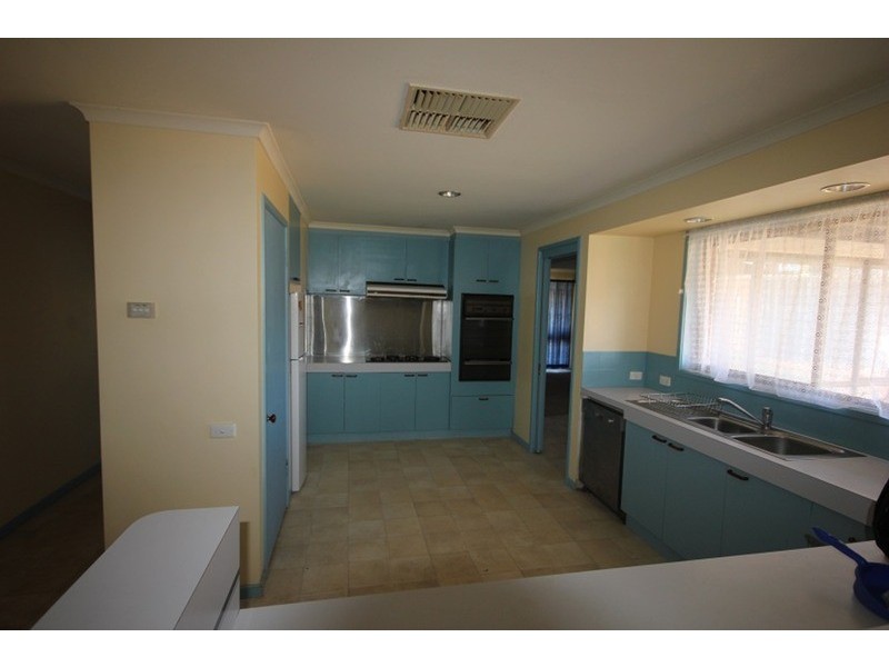 6 Lapthorne Court, Mildura VIC 3500