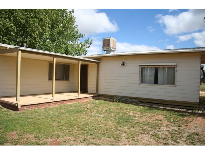 13 Creaton  Lane, Irymple VIC 3498