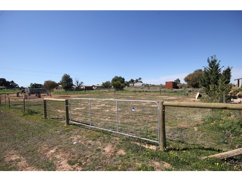 13 Creaton  Lane, Irymple VIC 3498