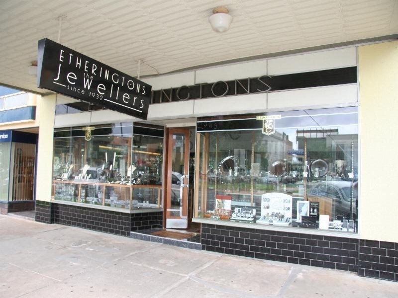 65 Deakin Avenue, Mildura VIC 3500