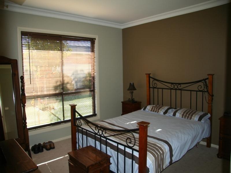 32 Belleview Drive, Irymple VIC 3498