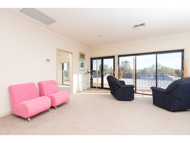 22 Cobb & Co Way, Gol Gol NSW 2738