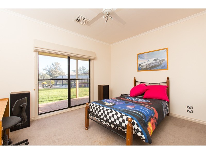 22 Cobb & Co Way, Gol Gol NSW 2738