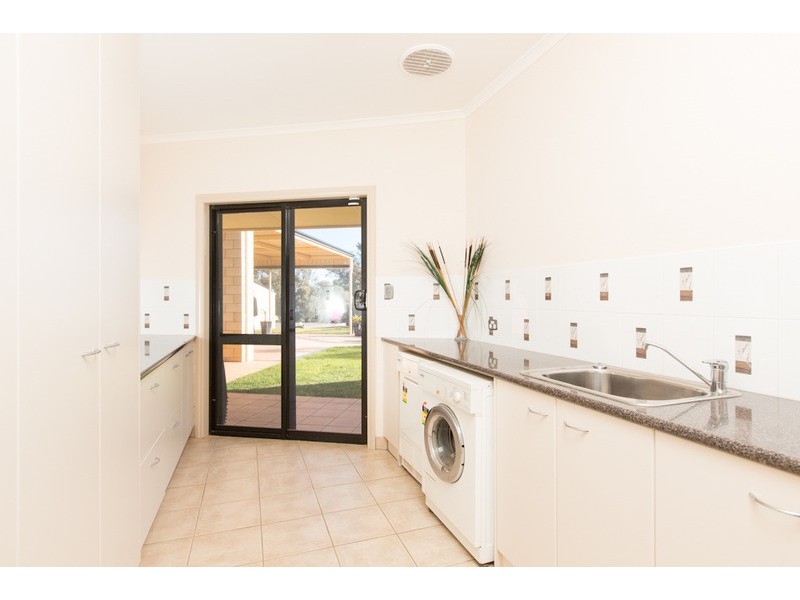 22 Cobb & Co Way, Gol Gol NSW 2738