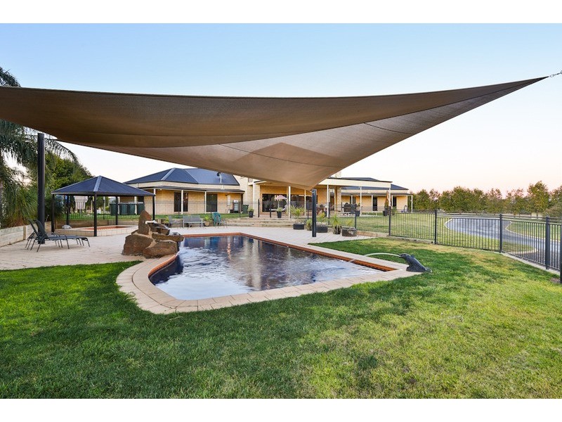 22 Cobb & Co Way, Gol Gol NSW 2738