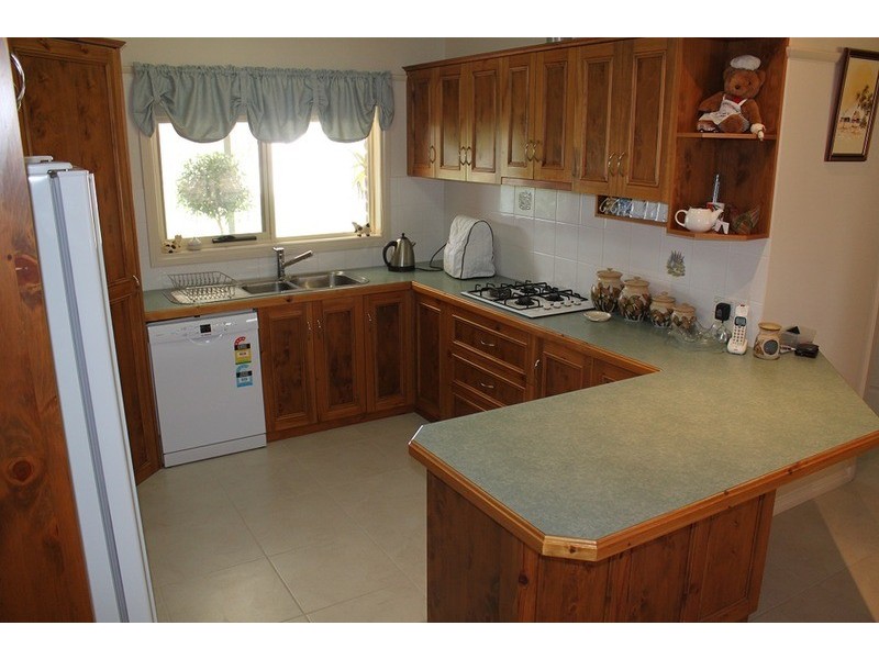 605 Cureton Avenue, Nichols Point VIC 3501