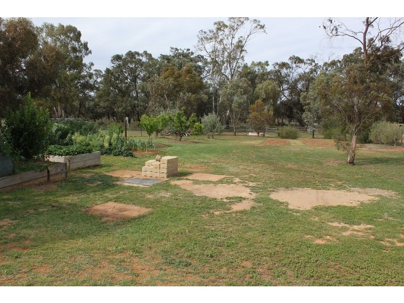 605 Cureton Avenue, Nichols Point VIC 3501