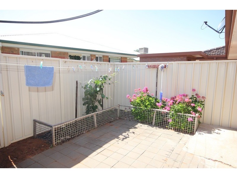 2/646 Koorlong Avenue, Irymple VIC 3498