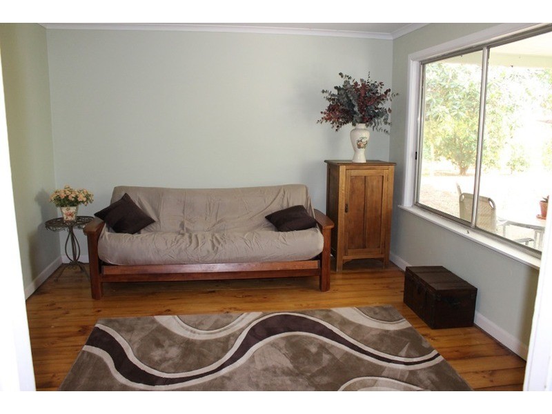 72 Poplar Road, Curlwaa NSW 2648