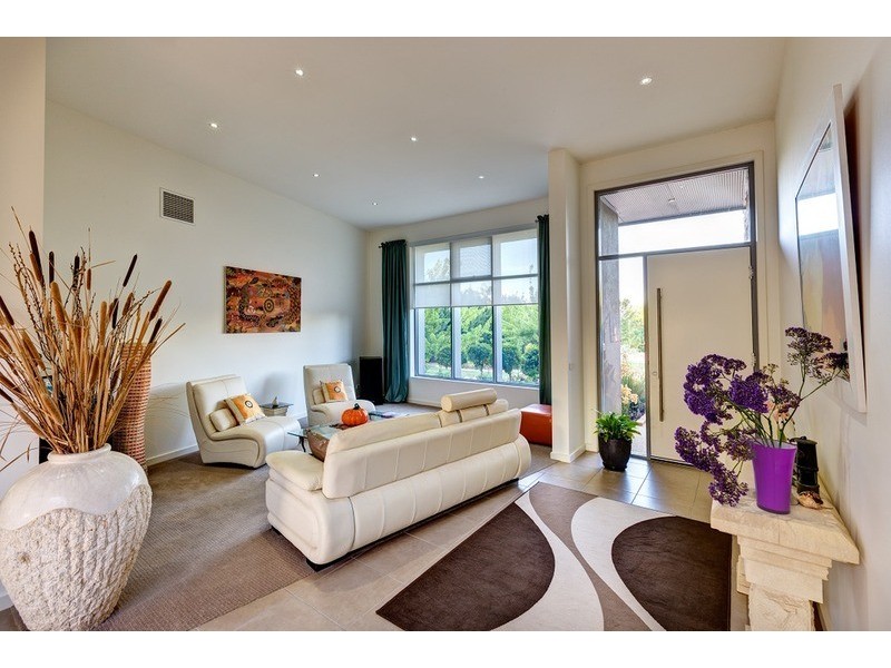 38 Cobb & Co Way, Gol Gol NSW 2738