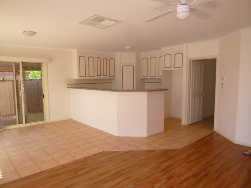 8 Cupper Grove, Merbein VIC 3505