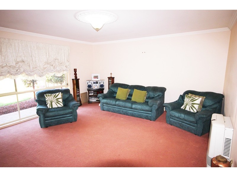 36 Belleview  Drive, Irymple VIC 3498