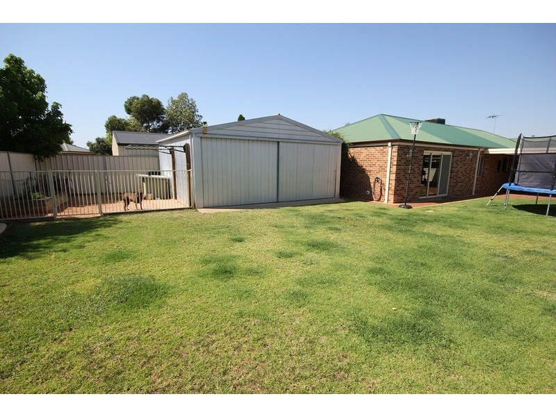 36 Belleview  Drive, Irymple VIC 3498