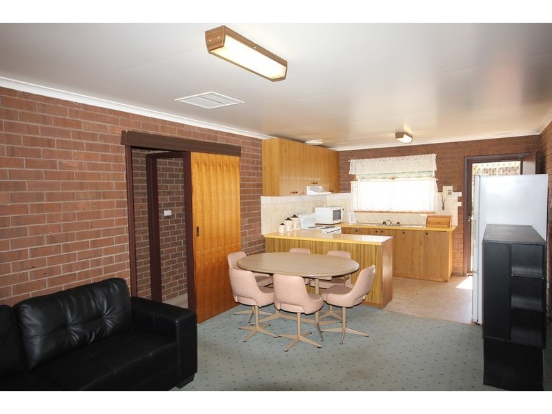 2/646 Koorlong Avenue, Irymple VIC 3498