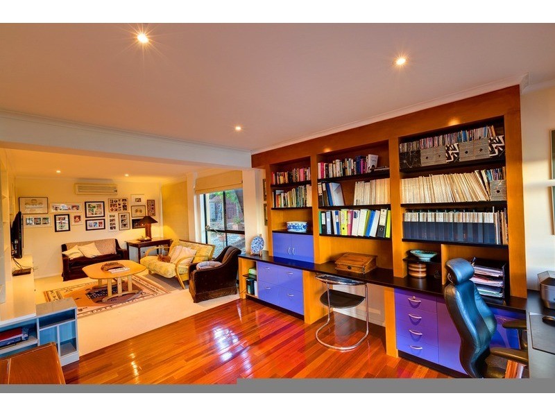 125 Sturt Highway, Gol Gol NSW 2738