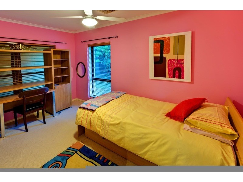 125 Sturt Highway, Gol Gol NSW 2738