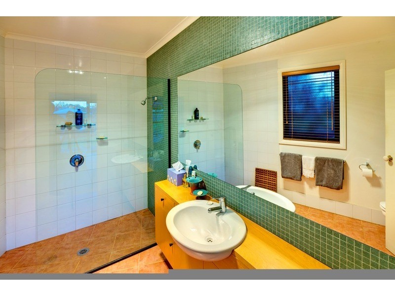 125 Sturt Highway, Gol Gol NSW 2738