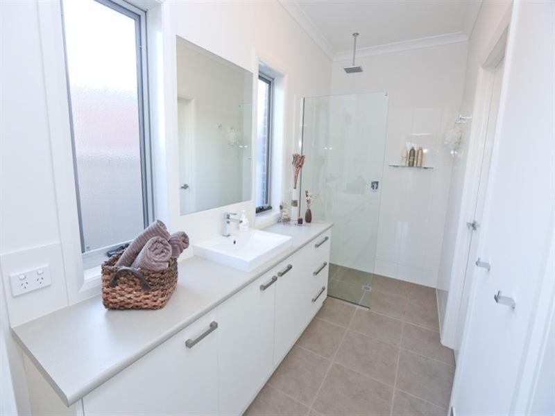123 Wood Street, Gol Gol NSW 2738