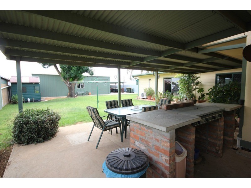 2827 Eleventh  Street, Irymple VIC 3498