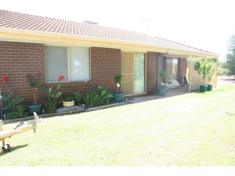 195 Kulkyne  Way, Red Cliffs VIC 3496