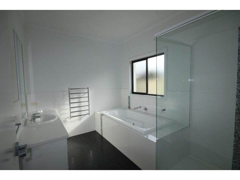 2 Bene Vista Boulevard, Mildura VIC 3500