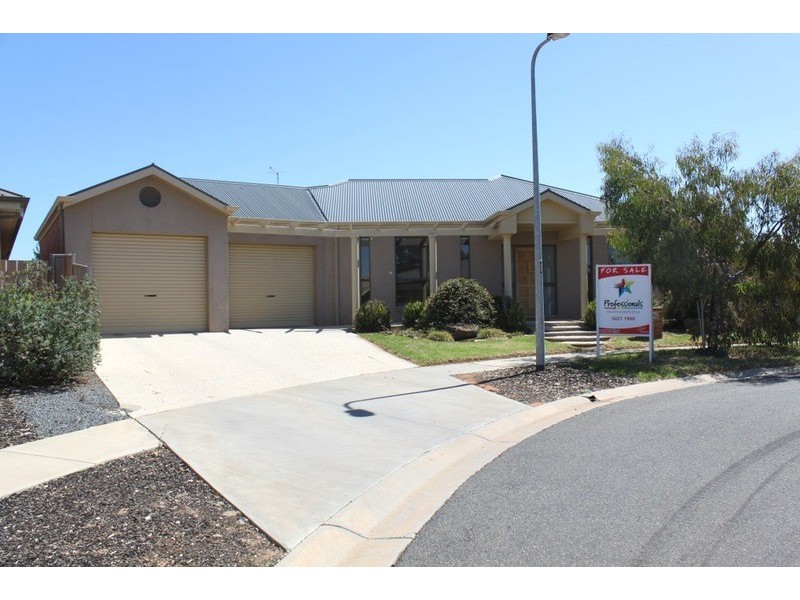 4 Popular Alm  Court, Mildura VIC 3500