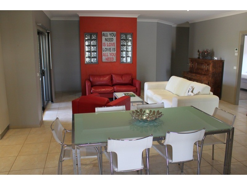 4 Popular Alm  Court, Mildura VIC 3500