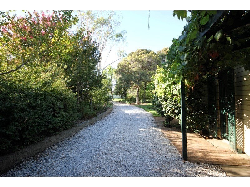 12 Willow  Grove, Mildura VIC 3500