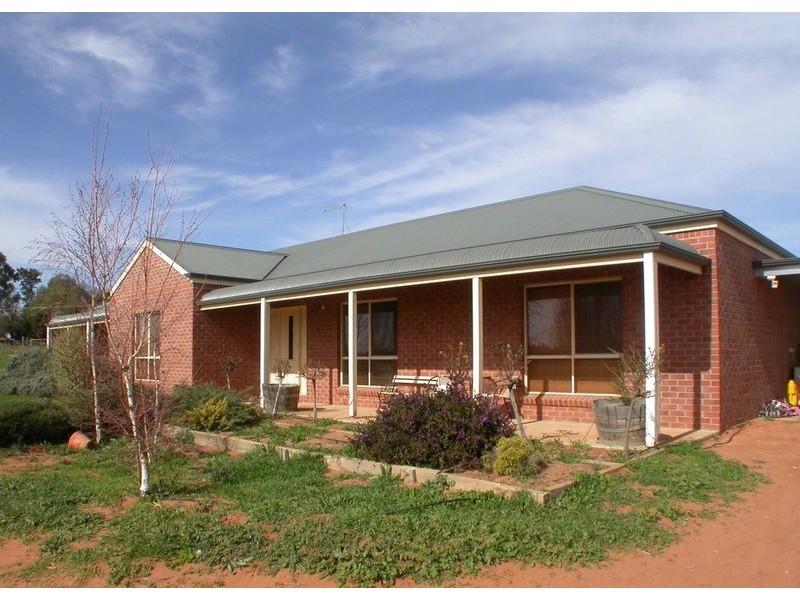 328 Cowanna Avenue, Merbein VIC 3505