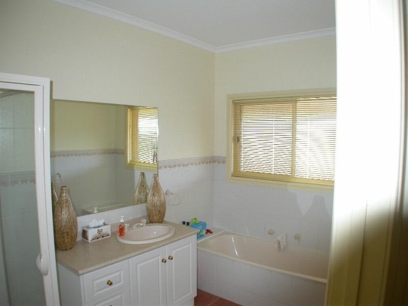 328 Cowanna Avenue, Merbein VIC 3505