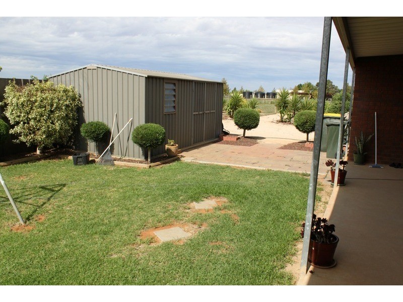 37 Dewry Avenue, Irymple VIC 3498
