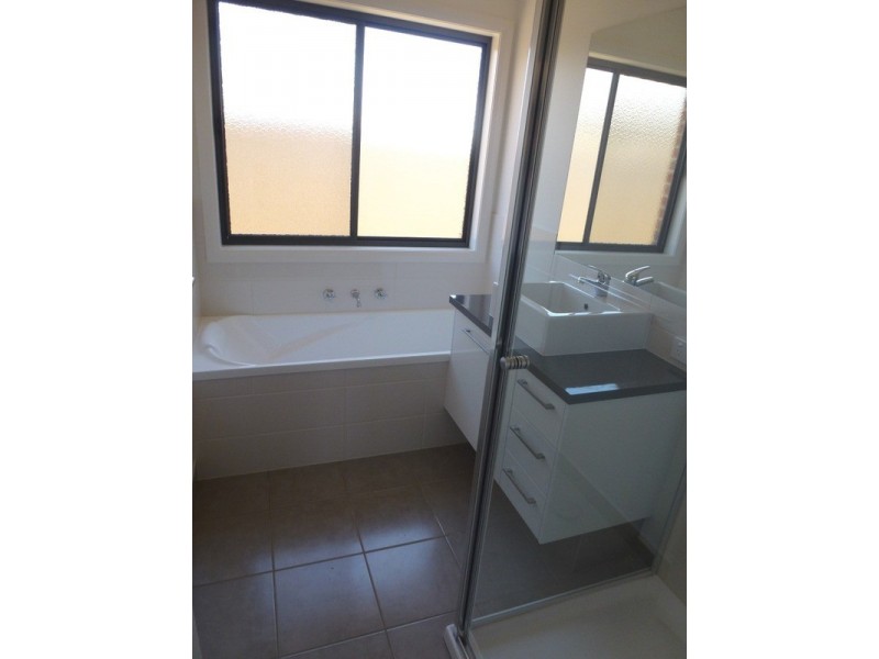 4 Renshinkan Court, Mildura VIC 3500