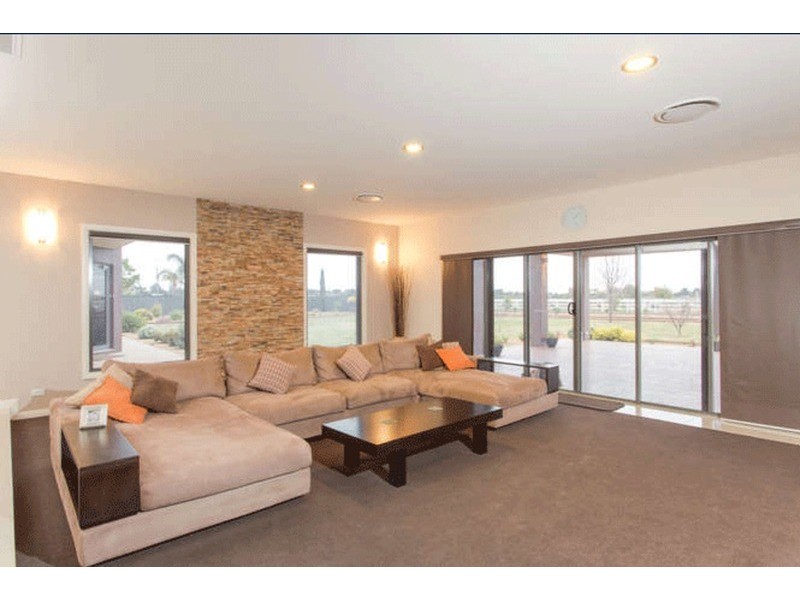 112 Coorong Avenue, Irymple VIC 3498