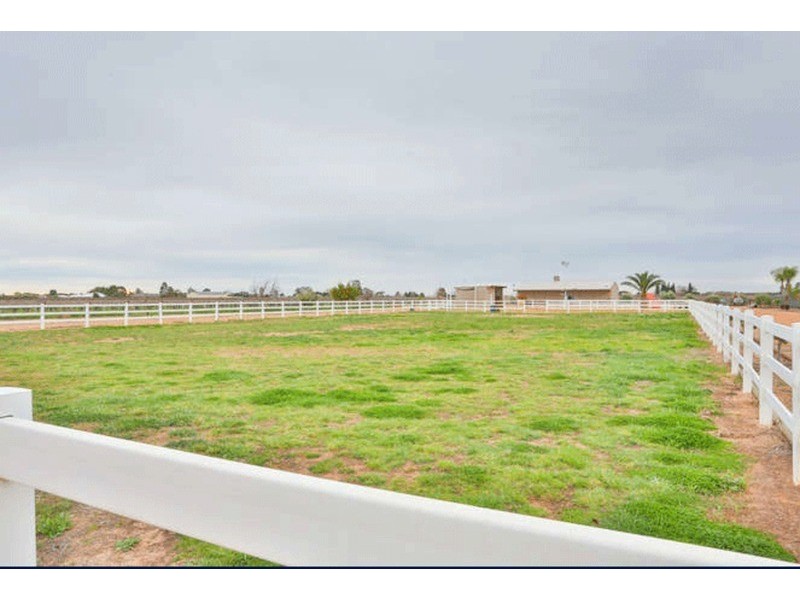 112 Coorong Avenue, Irymple VIC 3498