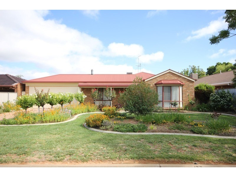16 Rusticana  Court, Mildura VIC 3500